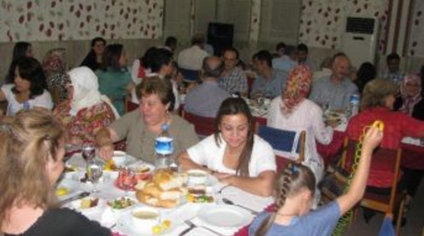 Hem &Ccedil;alışanları İftarda Buluştu