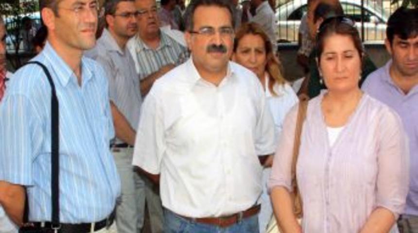 Aile Hekimine Bı&ccedil;aklı Tehdit