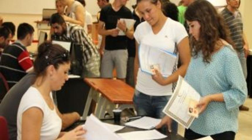 Pa&uuml; &Ouml;zel Yetenek Sınavına B&uuml;y&uuml;k İlgi