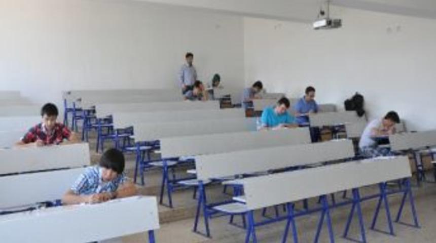 Kb&uuml; Yabancı Uyruklu &Ouml;ğrenci Sayısı Artıyor