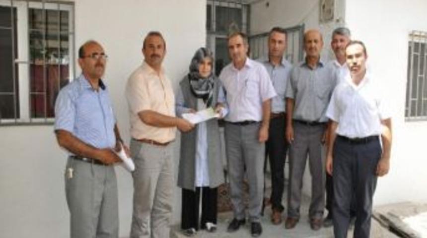 Eğitim Bir Sen’den Vefat Eden Üyesine Yardım