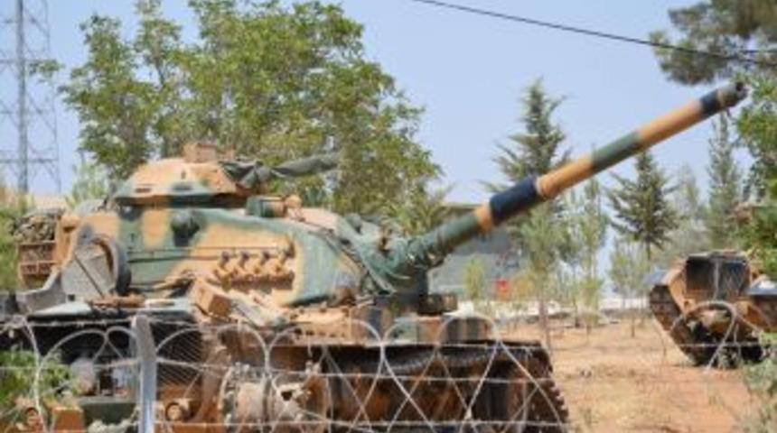 Kobani Sınırında Tank Ve F&uuml;ze Bataryaları Ile Tatbikat Ger&ccedil;ekleştirildi