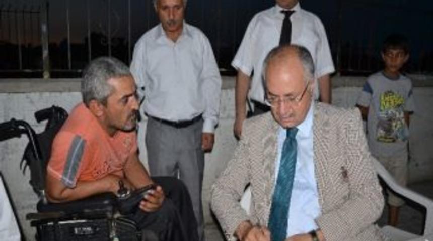 Vali Daş&ouml;z Vatandaşların Sorunlarına &Ccedil;&ouml;z&uuml;m Buluyor