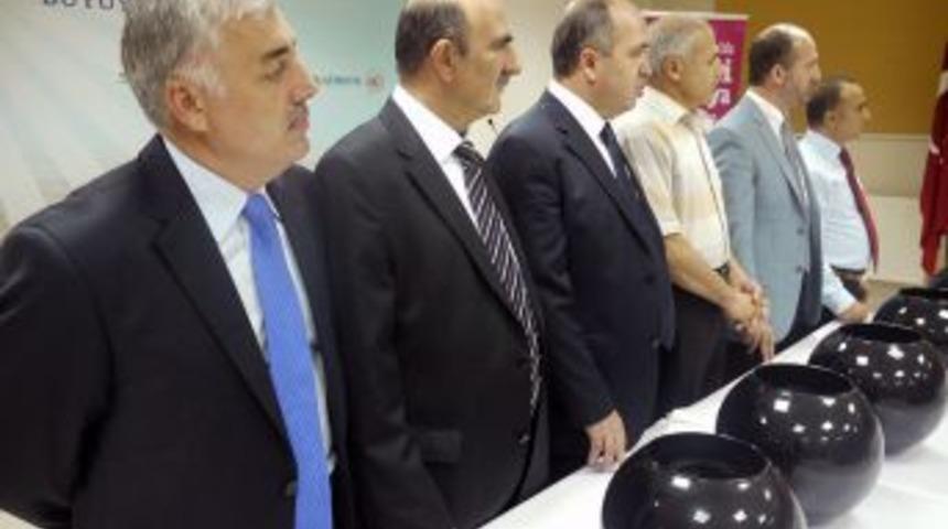 G&uuml;bretaş Nar Kampanyasıyla T&uuml;rkiye'nin D&ouml;rt Bir Yanına Hediye Dağıttı