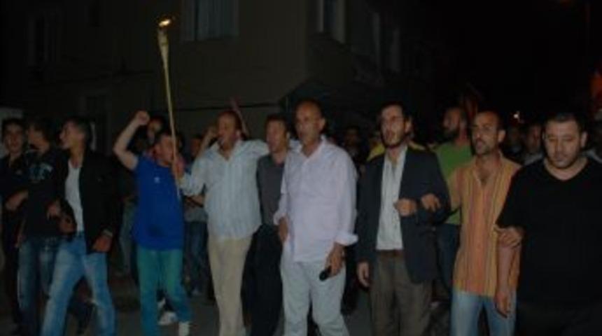 Kocaeli'de Fabrika - Kamyoncu Gerilimi S&uuml;r&uuml;yor