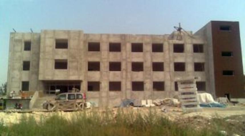 &Ouml;zel İdareden 14 Derslikli İlk&ouml;ğretim Okulu