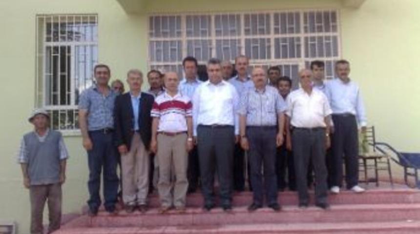 Sarıveliler Belediye Başkanı Samur&rsquo;dan Milletvekili Elvan&rsquo;a Plaket