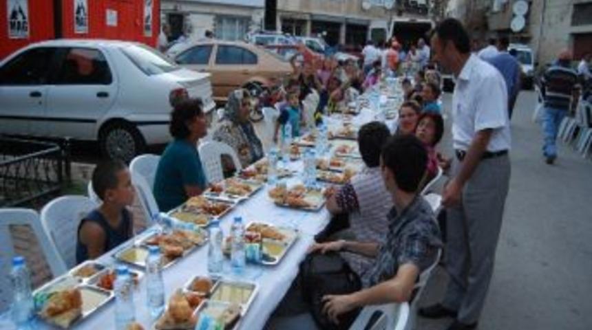 Gemlik&rsquo;te 5 Mahalle İftarda Buluştu