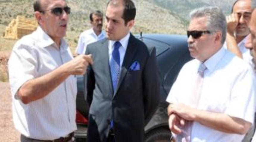 Vali Kahraman&rsquo;dan Yollarbaşı Beldesi Tarımsal Kalkınma Kooparatifine Ziyaret