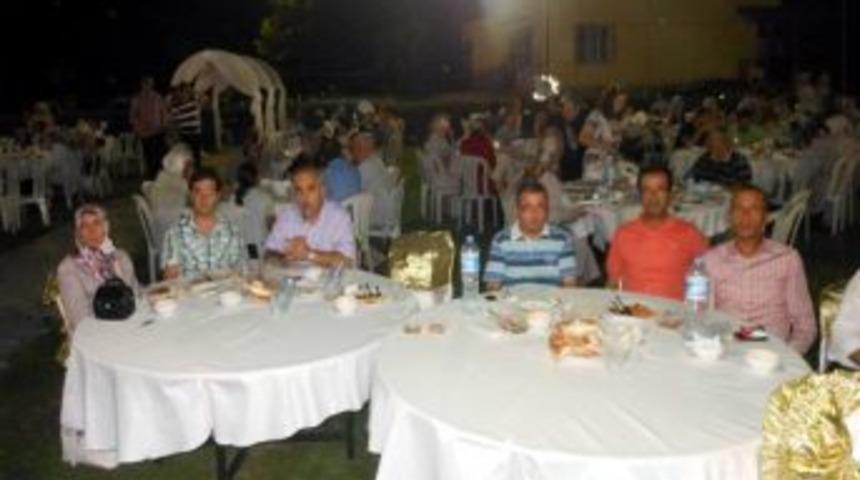 Kardelen Derneği &Uuml;yeleri İftarda Buluştu