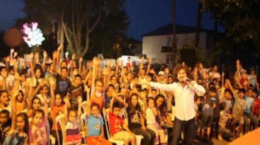 Ramazan'ın Tadını &Ccedil;ocuklar &Ccedil;ıkarıyor