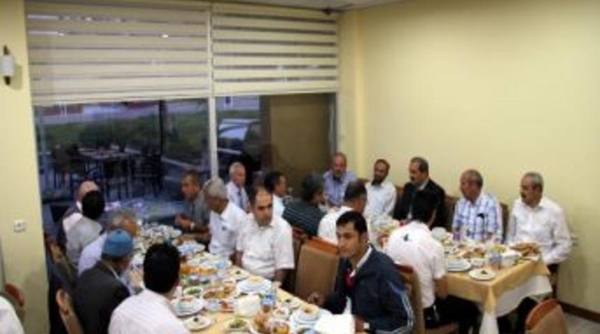 Doğan &Uuml;rg&uuml;p Muhtarlarla İftar Yemeğinde Buluştu