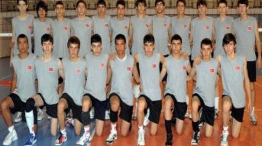 Gedizli &Ouml;zg&uuml;r T&uuml;rkmen Ve Talha Eraslan Milli Takım Kadrosunda