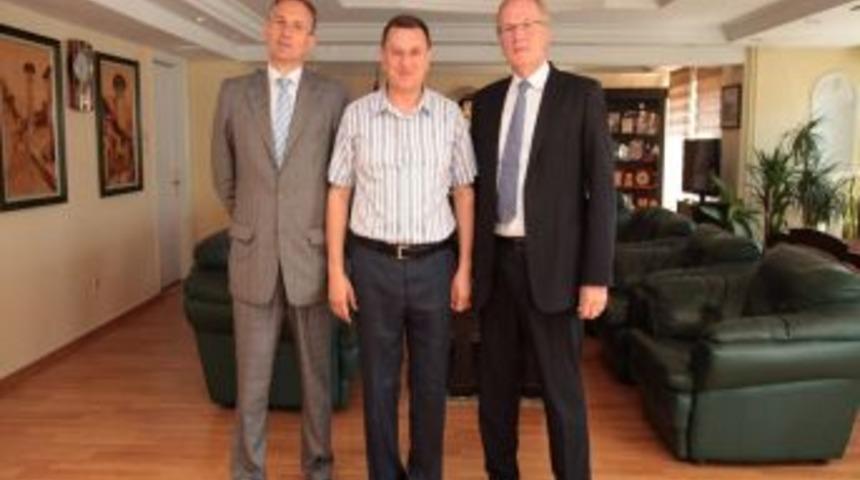 Fransa Ve Almanya B&uuml;y&uuml;kel&ccedil;ileri Hatay&rsquo;da