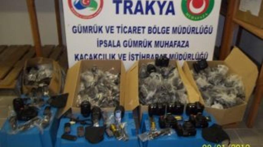 İpsala&rsquo;da 207 Bin Lira Değerinde Cep Telefonu Ve Fotoğraf Makinesı Elege&ccedil;irildi