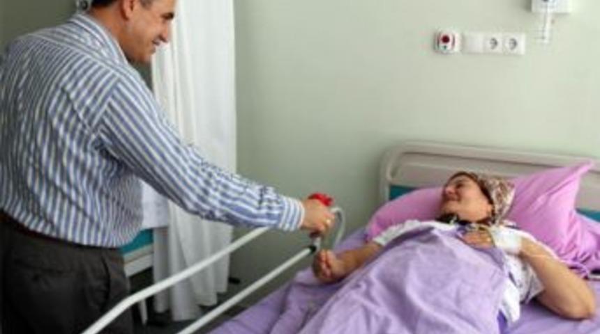 Ak Parti Seyhan'dan Hasta Ziyaretleri