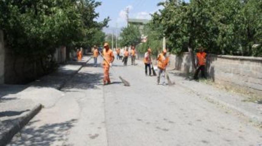 Erzincan Belediyesi&rsquo;nden Temizlik &Ccedil;alışmaları