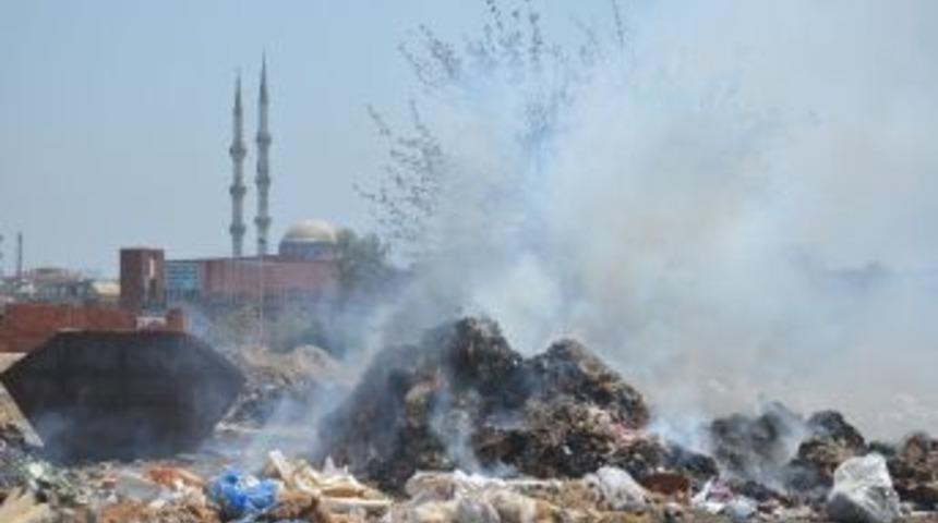 Sanayi Ortasındaki Çöp Yığınına Esnafın Büyük Tepkisi