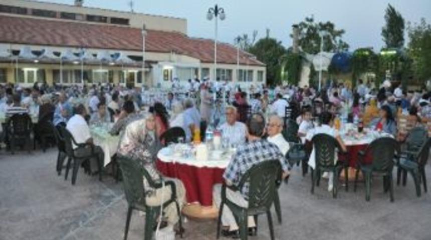 Soma'da Şehit Aileleri İftarda Buluştu