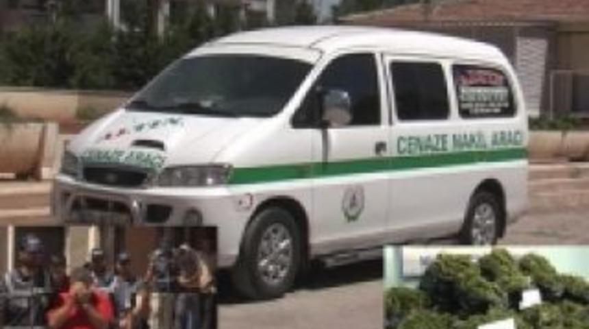 Cenaze aracında esrar yakalandı