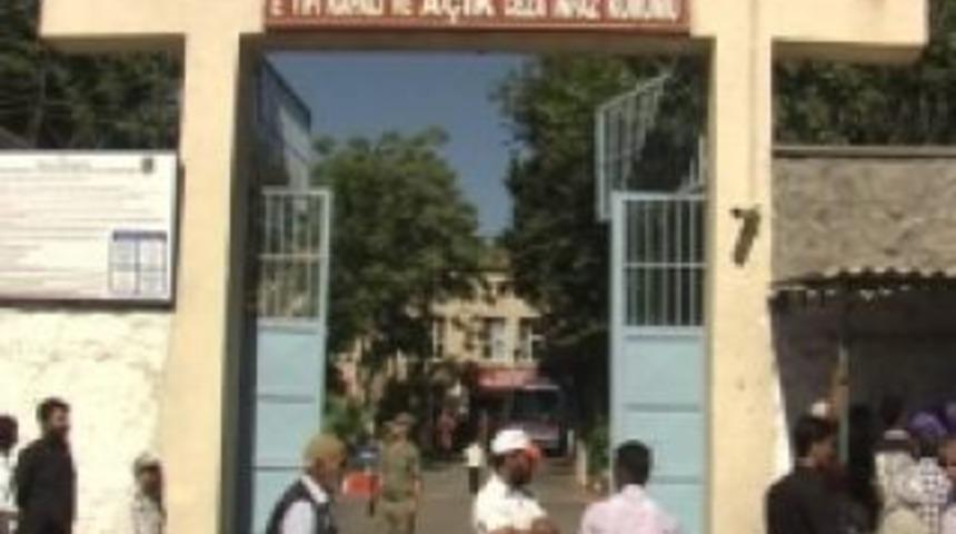 Mahkumlara gıda yardımı