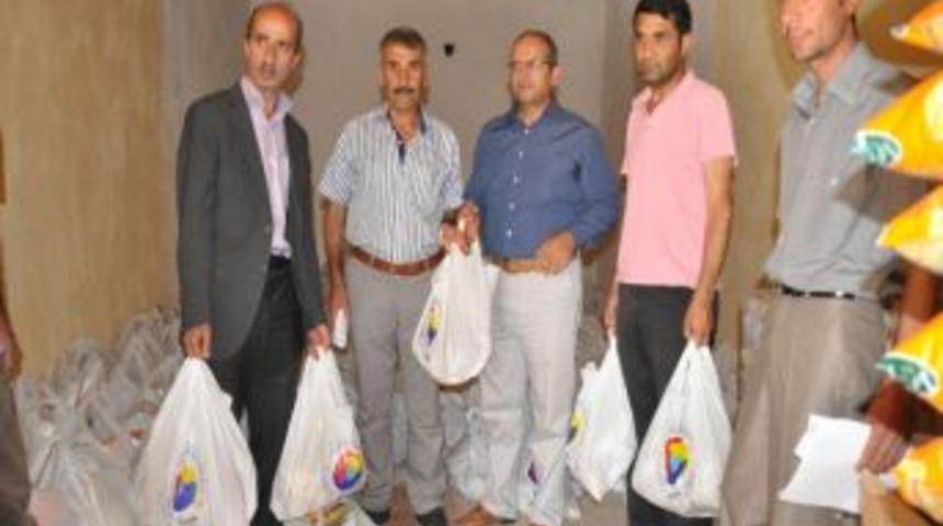 Y&uuml;ksekova Ticaret Ve Sanayi Odası'ndan 600 Aileye Gıda Yardımı