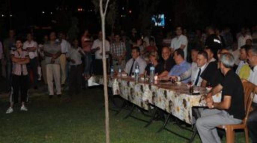 Manisa'da Ozanlar B&uuml;y&uuml;k Beğeni Topladı