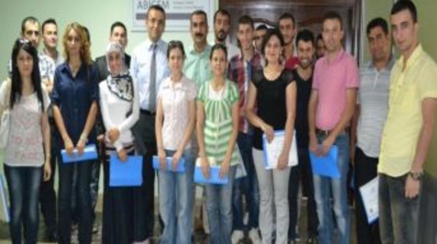 Girişimcilik Eğitimine Katılan Kursiyerlere Sertifikaları Verildi