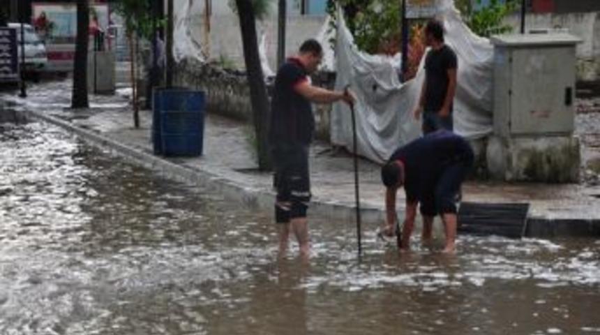 Milas&rsquo;ta Ağustos'ta Yağmur Manzaraları