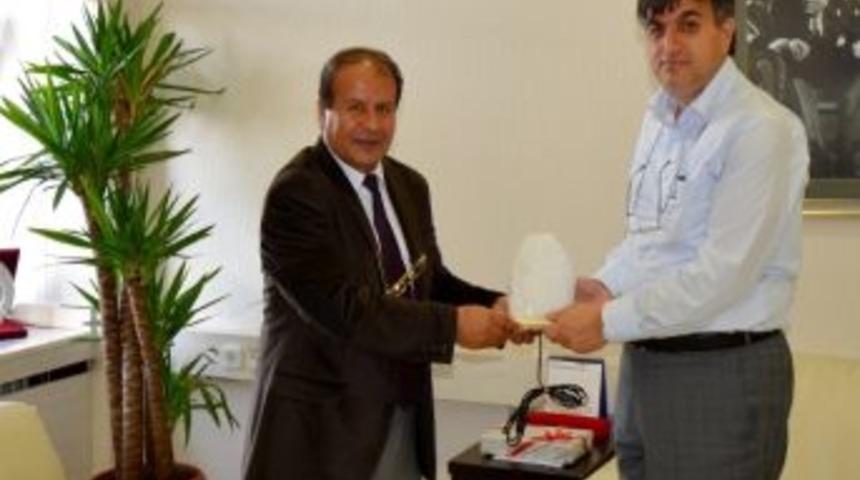 Karatekin &Uuml;niversitesi Rekt&ouml;r&uuml; Savaş'tan Y&ouml;k'e Ziyaret