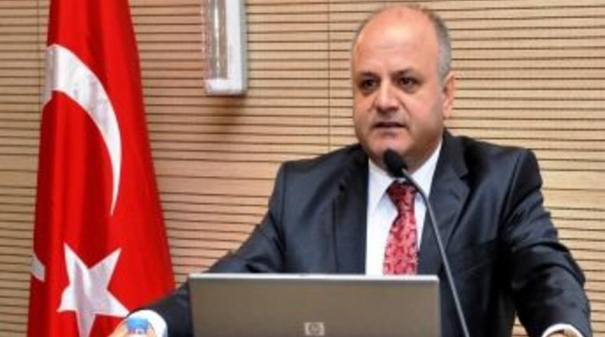 Uşak Valisi &Ouml;zdemir &Ccedil;akacak Kırşehir Valiliğine Atandı