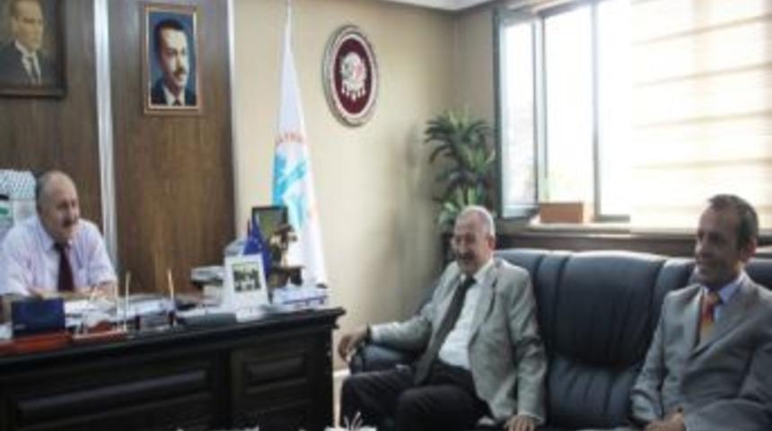 Karayolları 10. B&ouml;lge M&uuml;d&uuml;r&uuml; Tuncer&rsquo;den Belediye Başkanı Polat&rsquo;a Ziyaret