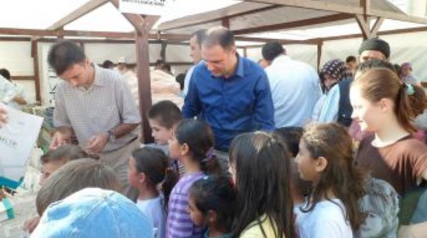 Hayırsever Işadamları Şentepe'de Yardım Dağıttı