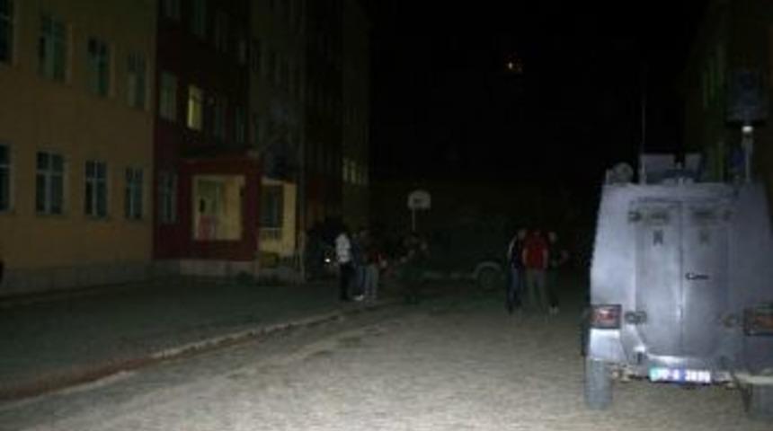 Hakkari Lisesi&rsquo;ne Molotoflu Saldırı