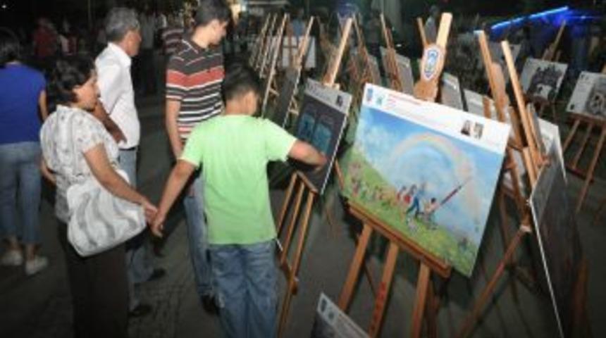 Polis, Ramazan Eğlencesinde Vatandaşı Hırsızlığa Karşı Bilgilendiriyor