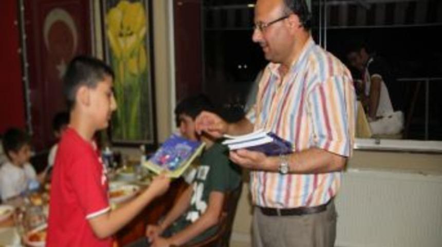 Yaz Kur&rsquo;an Kursu &Ouml;ğrencileri İftarda Buluştu