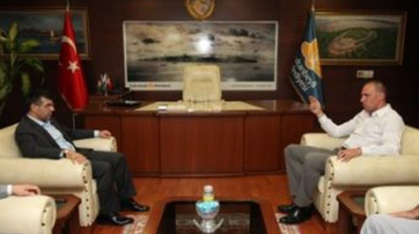 Harun Erdenay&rsquo;dan başkana ziyaret