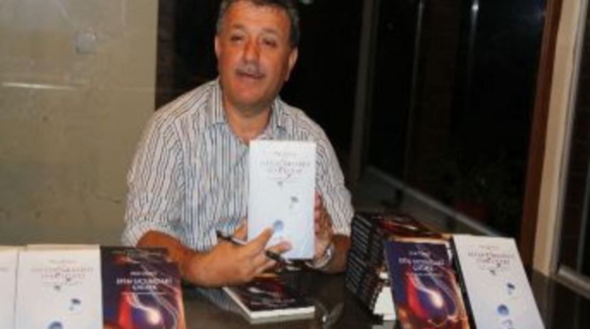Belediye Başkanı G&uuml;rsoy 4. Kitabını &Ccedil;ıkardı