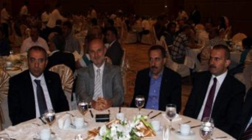 M&uuml;siad&rsquo;dan Geleneksel İftar Yemeği