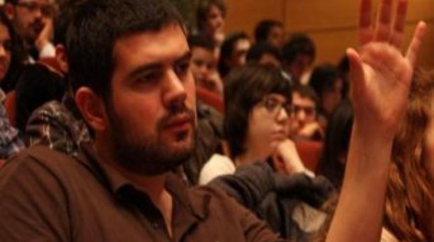 Trafik Kazasında &Ouml;len Gen&ccedil; M&uuml;hendis Toprağa Verildi