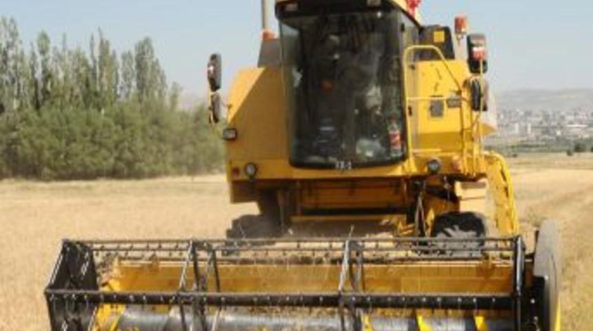 Sivaslı &Ccedil;iftciler Destek Bekliyor