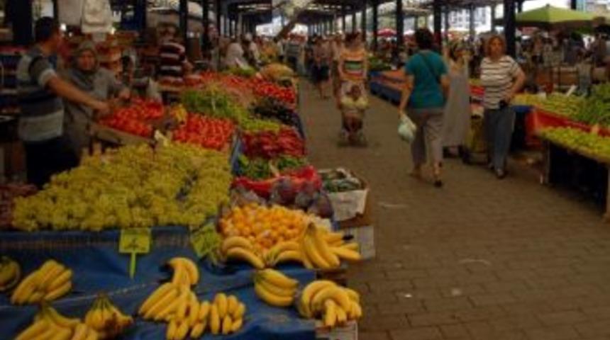 Aşırı Sıcak Hava Cuma Pazarını Boşalttı