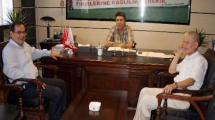 Eski Bakan Demir, Emin Kar'ı Ziyaret Etti