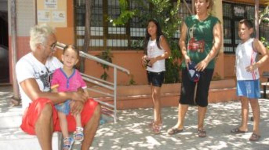 Roman M&uuml;ziği D&uuml;nyaca &Uuml;nl&uuml; Sanat&ccedil;ılarla Buluşacak