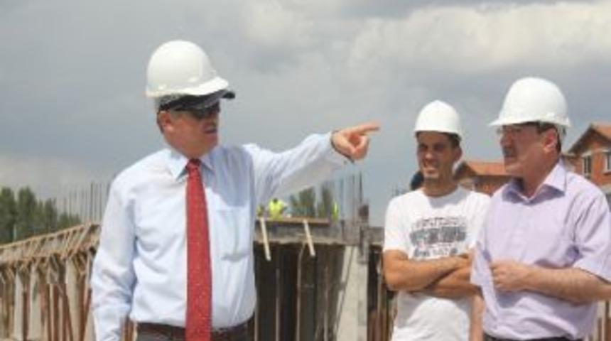 &Ccedil;ankırı Valisi &Ouml;zcan&rsquo;dan G&uuml;zel Sanatlar Lisesi İnşaatı&rsquo;nda İnceleme