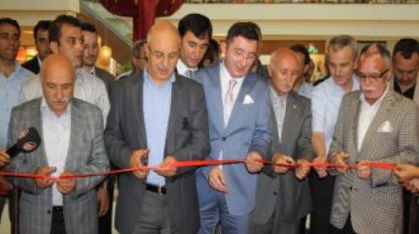 Milletvekilleri Mağaza A&ccedil;ılışına Katıldı