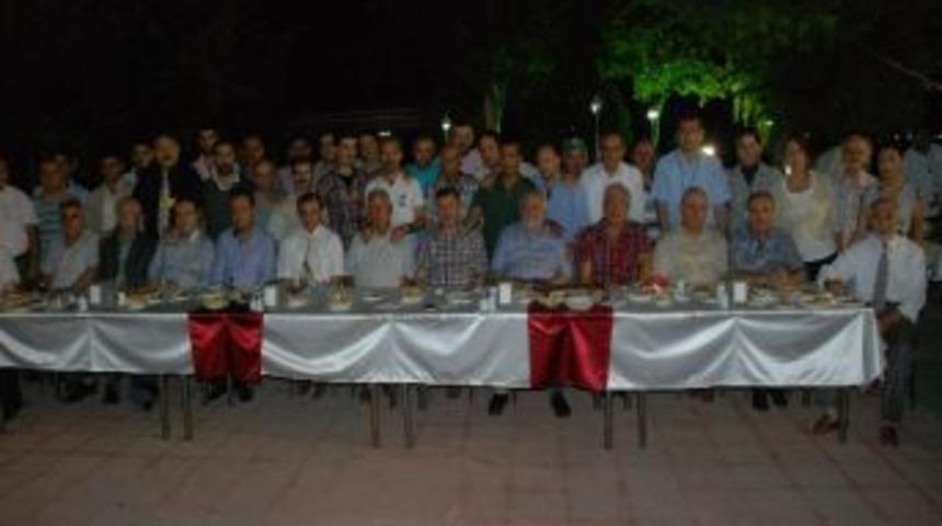 Vali Yılmaz'dan Basına İftar