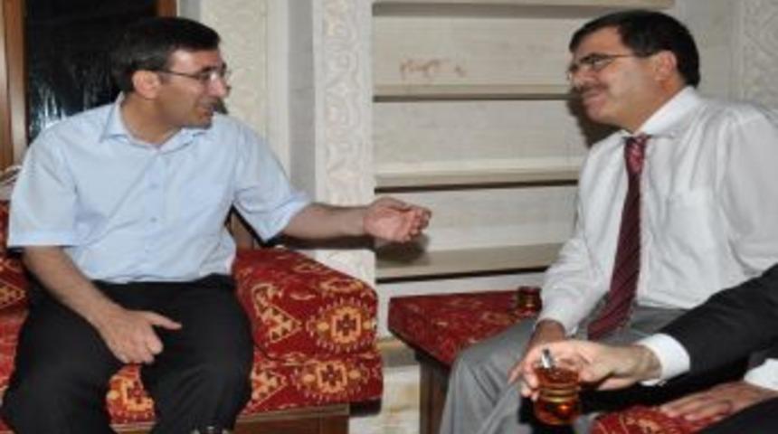 Burdur Valiliği'ne Atanan Vali Yılmaz&rsquo;a Ilk Tebrik Bakan Yılmaz&rsquo;dan