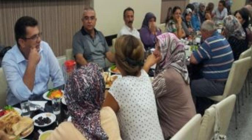 &Ccedil;orlu Chp`den Şehit Ailelerine İftar