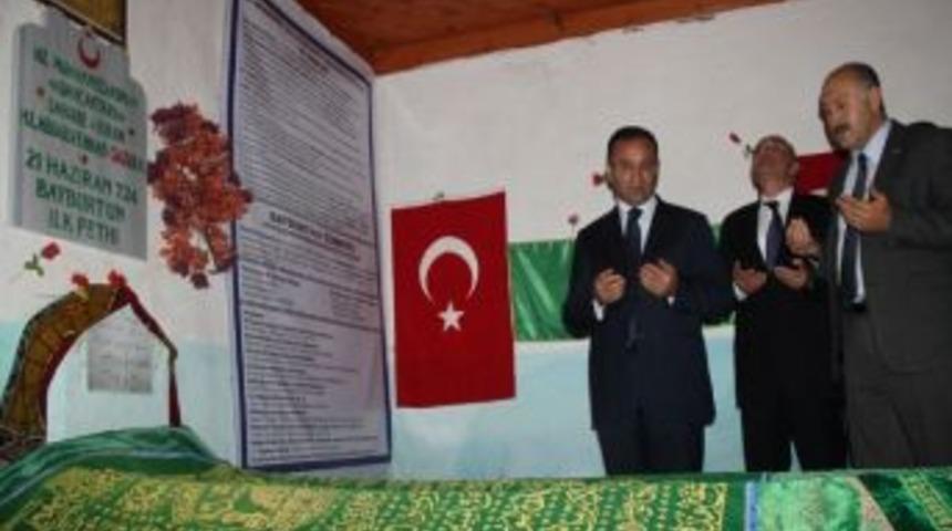 Başbakan Yardımcısı Bozdağ, Yeraltı Şehri Ve Abdulvehhab Gazi Hz. T&uuml;rbesini Ziyaret Etti